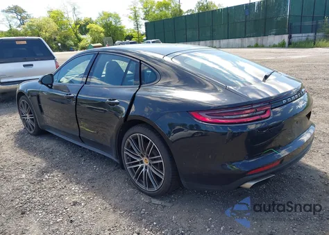 2017 Porsche Panamera 4 z USA, uszkodzony, nr VIN WP0AA2A73HL100810